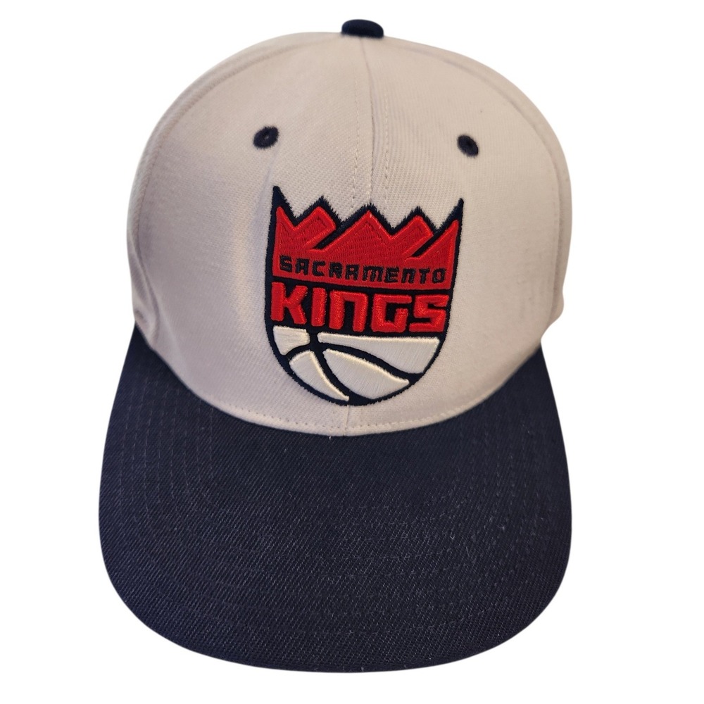 Mitchell & Ness Sacramento Kings Snapback Hat White Navy Blue NBA Cap